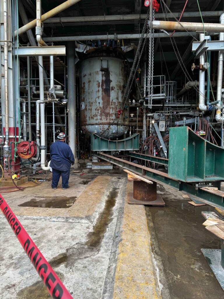 Syngenta called on Turner Industries to replace a reactor at their St. Gabriel, Louisiana facility that was located in a highly congested, multi-floor unit with complicated access challenges.